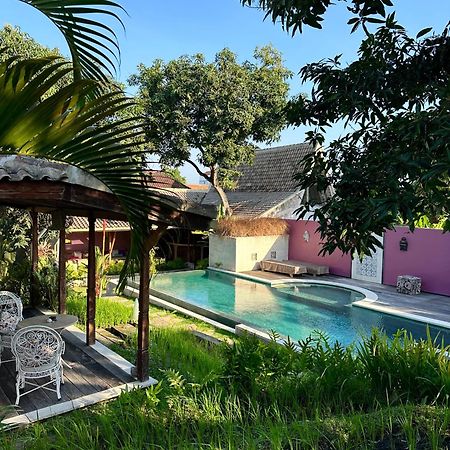 Guesthouse Mooz Canggu  Exterior photo